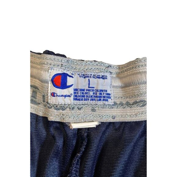 Mens Champion U of H Houston Shorts Size Large Work Out Shorts - Picture 3 of 3